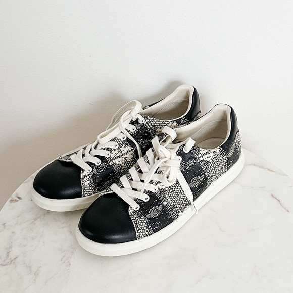 Tory Burch Howell Court Sneaker BLACK/WHITE Printed Leather Size 9 Worn Once - Picture 3 of 9